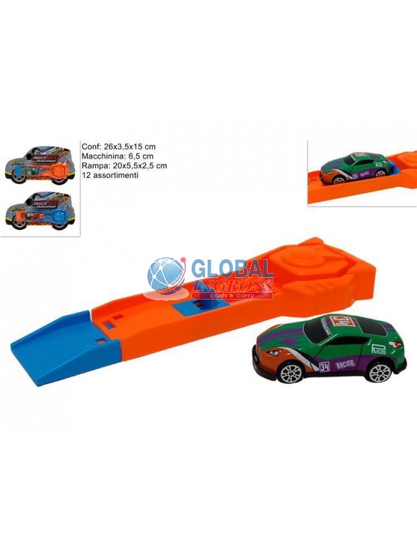 AUTO METALLO CON RAMPA