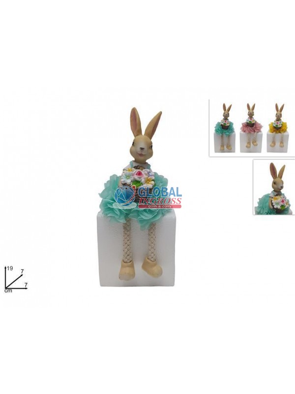 CONIGLIO SEDUTO 19cm C/CESTO FIORI